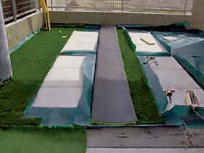 Temporarily place Really Turf® to fit to the shape of the ground before cutting the edges of Xavan®.